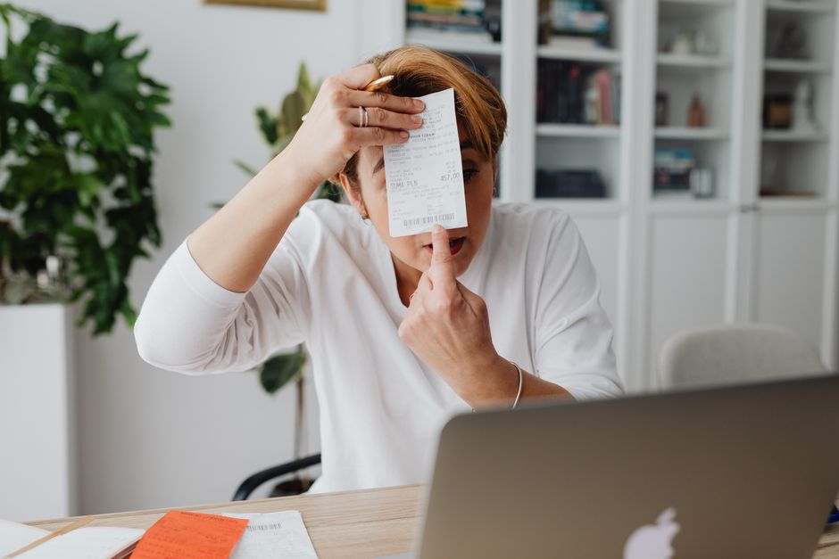 Reviewing a hosting invoice for a Malaysian business