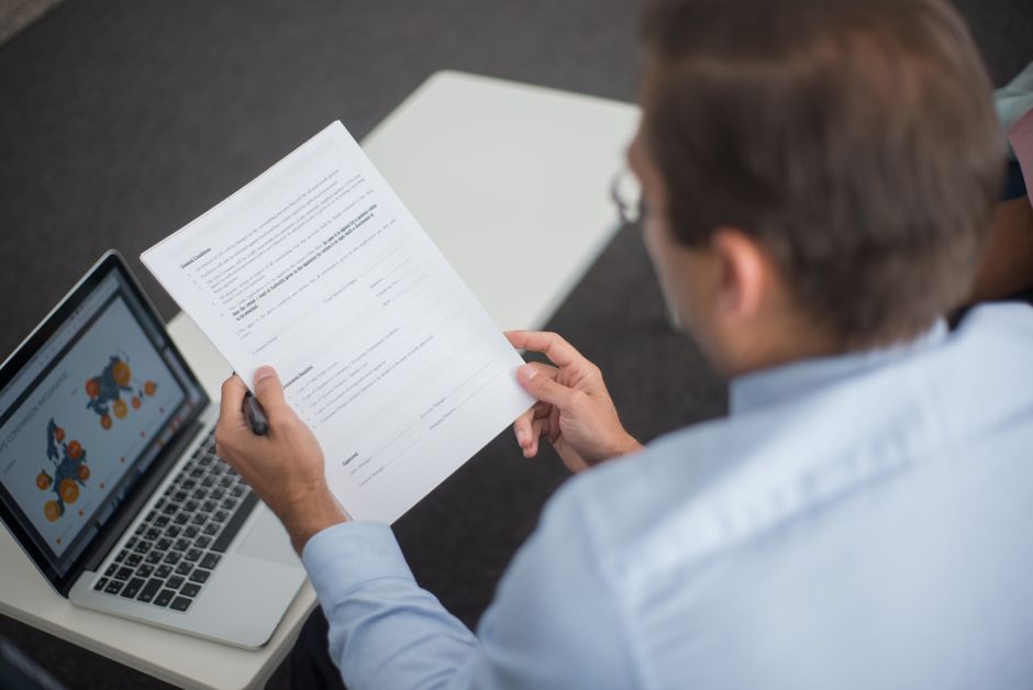 Reviewing a Shopify agency portfolio and contract